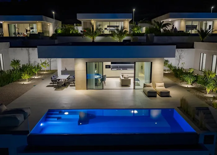 Cloud 9 D7 Βίλα Tkon