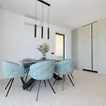 Villa Cloud 9 D7 *