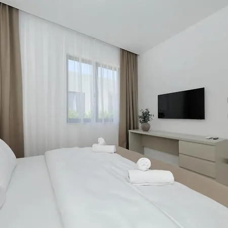 Cloud 9 D7 Villa Tkon