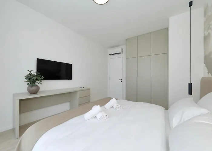 Cloud 9 D7 别墅 特孔